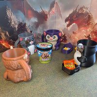 Cuddles the Cat Ice Pint Holder