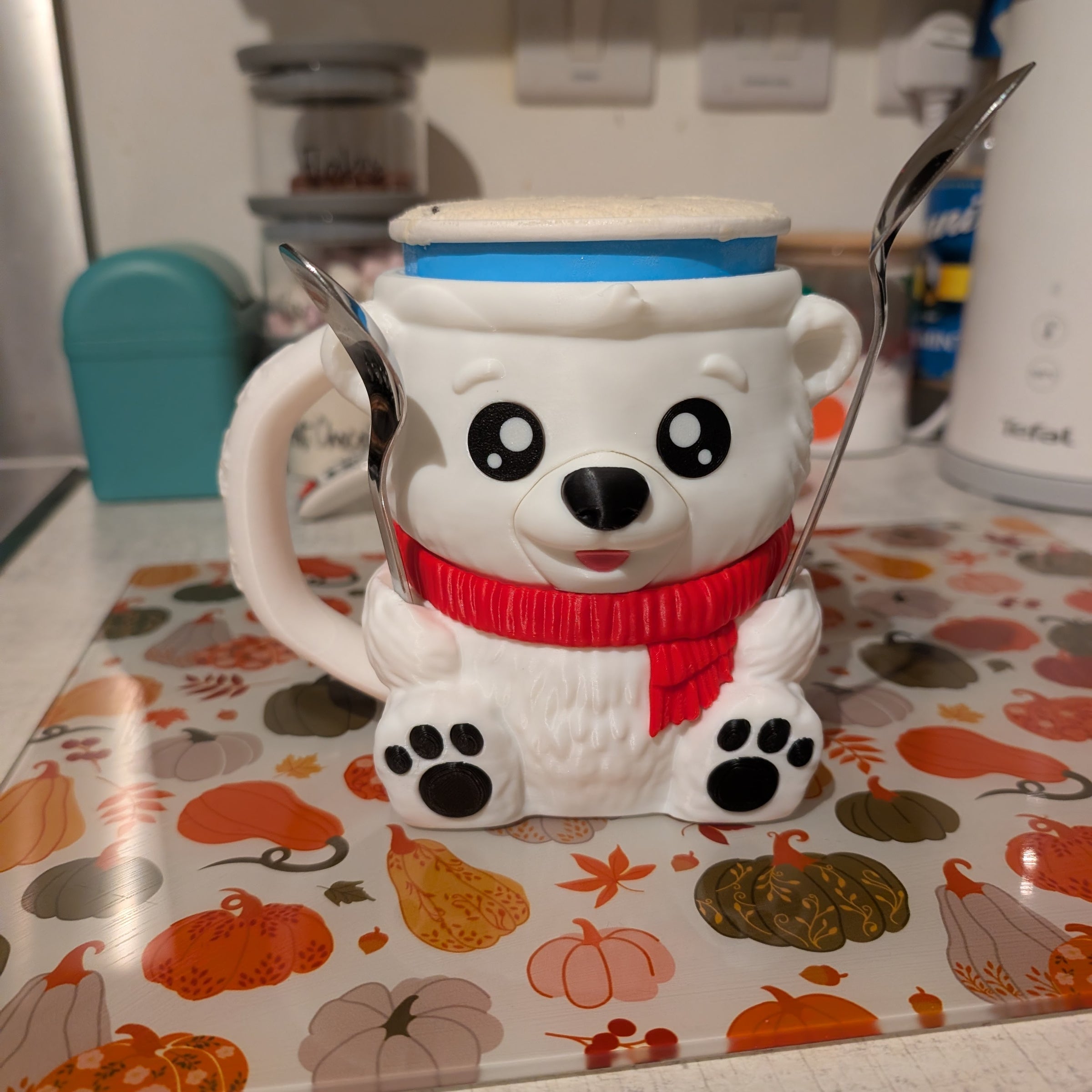 Pawblo, the Icepint Holding Polar Bear